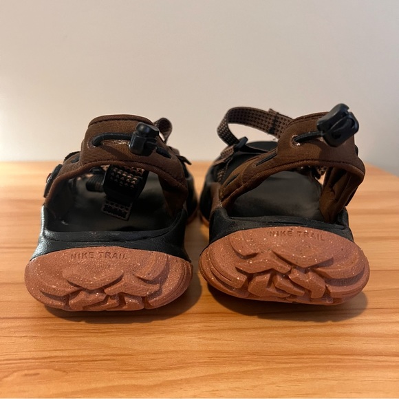 Nike | Oneonata Trail Sandals - Picture 4 of 13